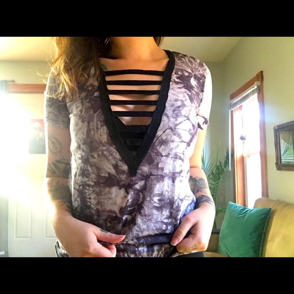 Tie dye, cut out top